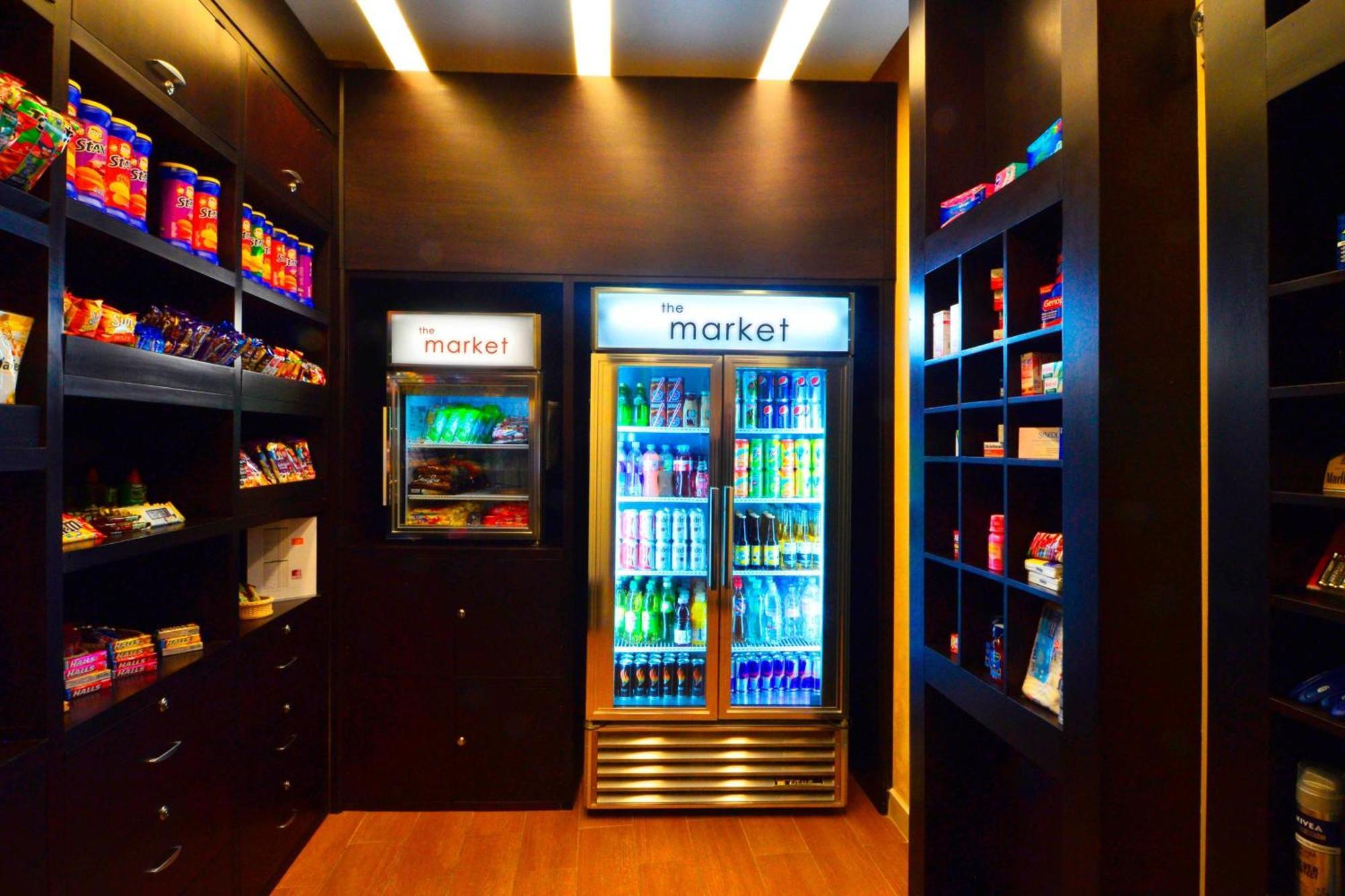 คอร์ตยาร์ด โตลูกา โตโยกัน Hotel โทลุกา ภายนอก รูปภาพ